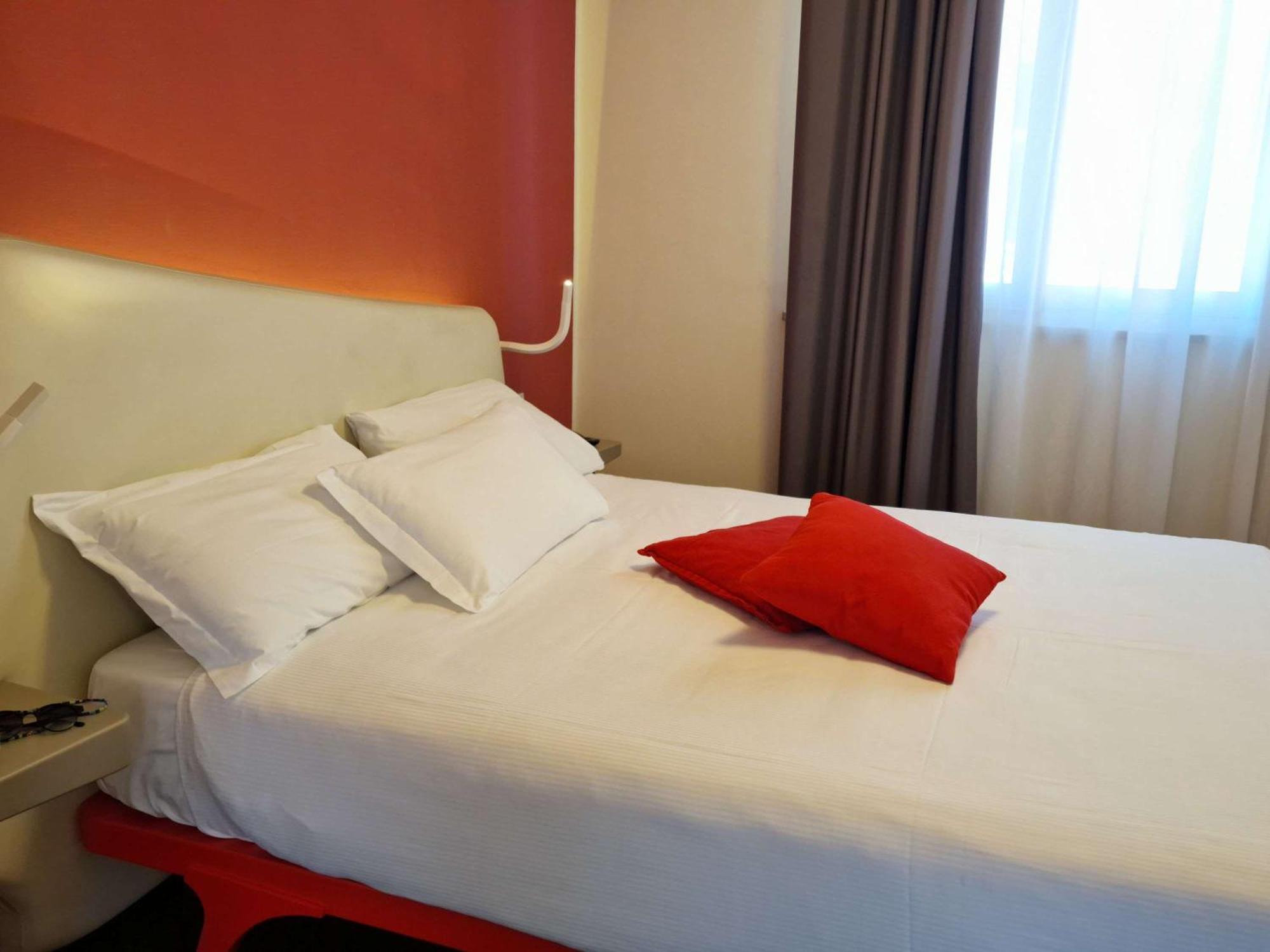 Ibis Styles Palermo President Hotel Luaran gambar