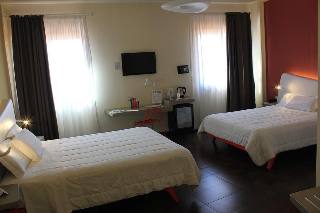 Ibis Styles Palermo President Hotel Luaran gambar